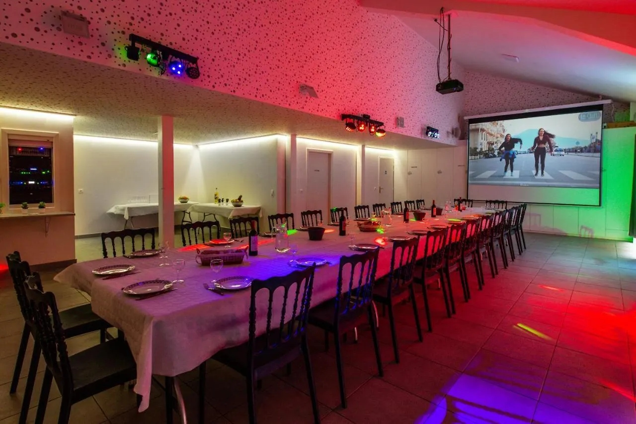 L'Epinette - Gite De Groupe Et Salle De Reception Allevard