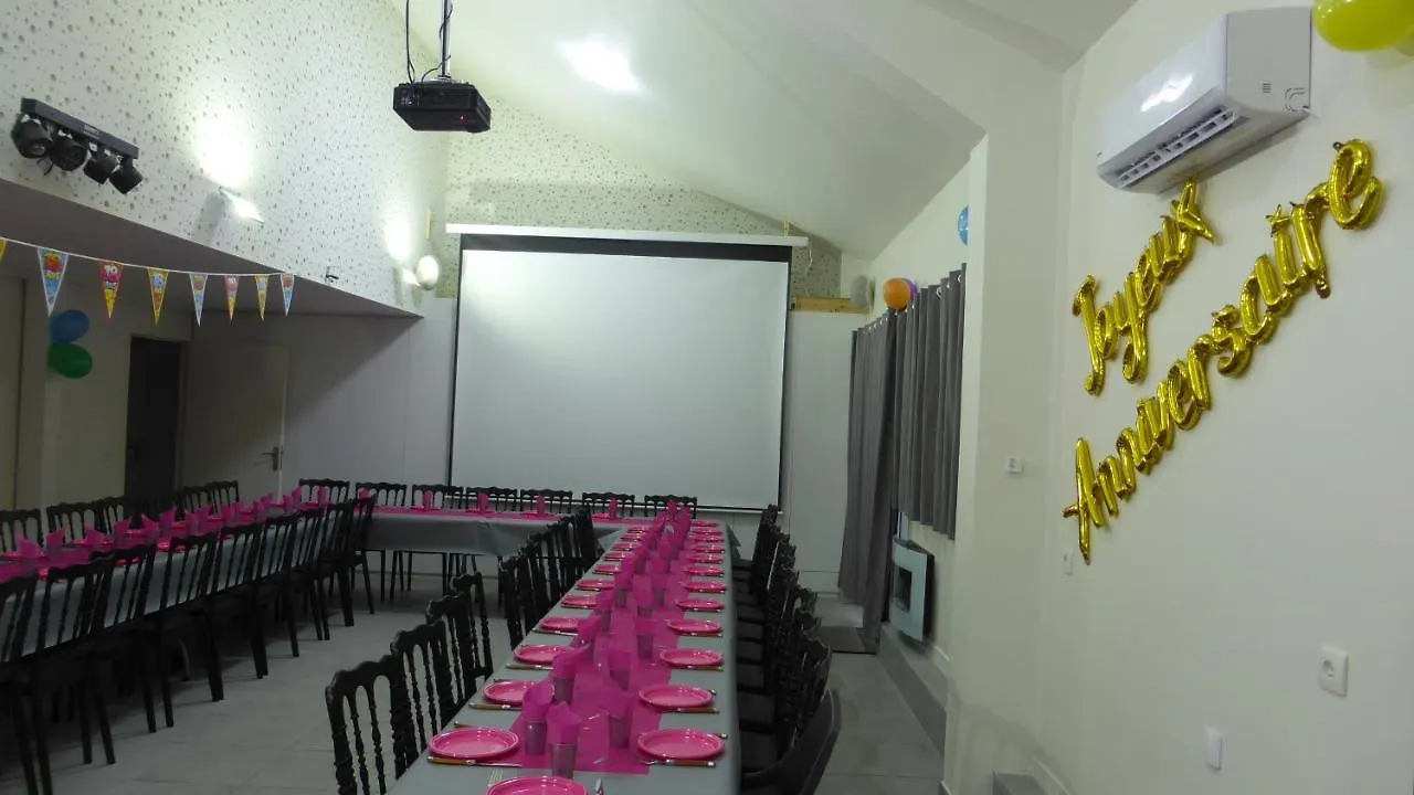 Apartment L'Epinette - Gite De Groupe Et Salle De Reception Allevard